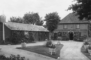 Dog & Duck Pub, Emmbrook, Wokingham in Berkshire c1910s