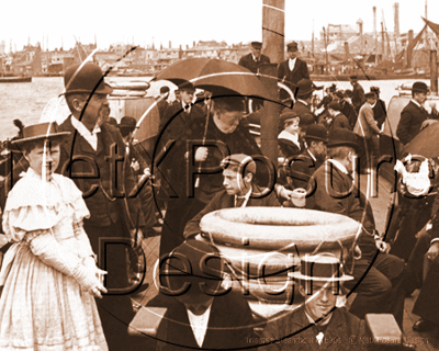 Picture of London - Thames Steamboat c1890s - N422