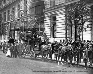 Picture of London - Victoria 4 in 1 Coach c1900s - N656