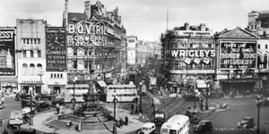 Panoramic view of Piccadilly Circus in London c1950s