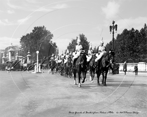 Picture of London - Horse Guards c1938 - N1814