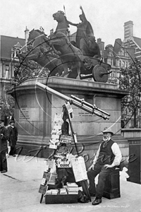 Picture of London Life - Boudica's Telescope Man - N2219