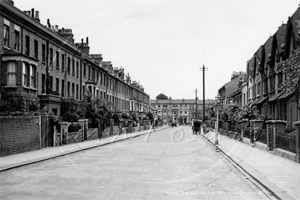 Warbeck Road, Shepherds Bush in West London c1930s