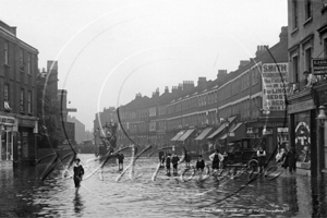 Flooded Mitcham Road, during the Great Flood in South West London on 14th June 1914