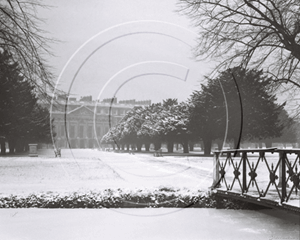 Picture of Surrey - Hampton Court c1930s - N061