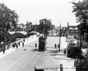 Picture of Surrey -  Kingston-upon-Thames, Kingston Bridge c1910s - N1398