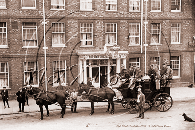 Picture of Beds - Dunstable, High Street, Old Sugar Loaf Hotel c1900s - N2921