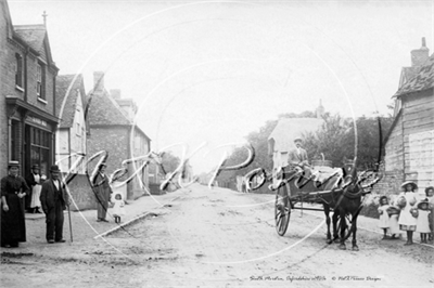 Picture of Oxon - High Street,  South Moreton c1900s - N2922