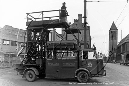Picture of Warwicks - Coventry, Newcastle Transport Truck c1950s - N2982
