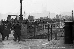 Picture of London - The Thames, London Bridge c1900s _ N3076