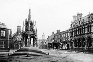 Picture of Beds - Leighton Buzzard, The Cross c1900s - N2929