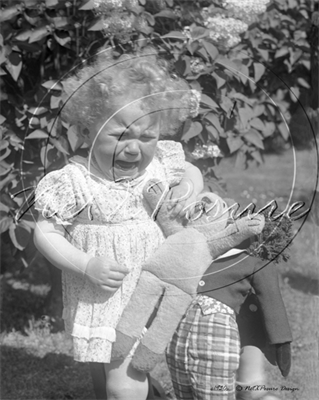 Picture of Misc - Kids, Child Crying c1930s - N744