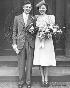 Picture of Weddings -Bride and Groom c1930s - N826
