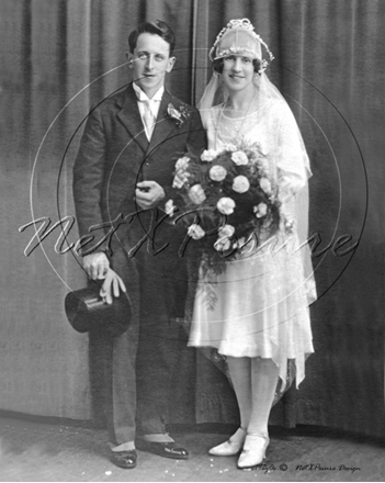 Picture of Weddings -Bride and Groom c1920s - N824