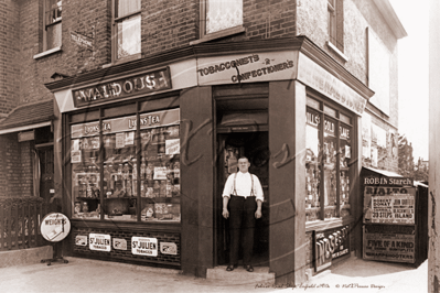 Picture of London, N - Enfield, Falmer Road Shop c1910s - N3437