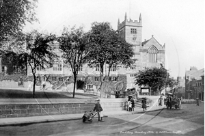 Picture of Salop - Shrewsbury, Free Library and Darwin Statue c1900s - N3591