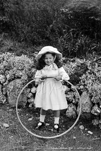 Picture of Devon - Chudleigh, Child with Hoop c1900s - N3647