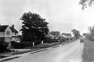 Reading Road in Winnersh, Wokingham in Berkshire c1920s