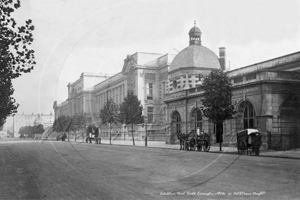 Royal College of Science, Exhibition Road, South Kensington in London c1900s