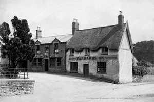 Picture of Northants - Guilsborough, High Street  Ward Arms Inn c1890s - N4200