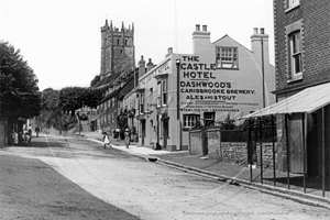 Picture of Isle of Wight - Carisbrooke Village, The Castle Hotel c1890s - N4349