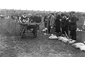 Picture of London Life - Costers Barrow Race 1900s - N678
