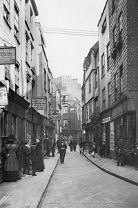 Picture of London - Middle Street, Old London Cloth Fair c1900s - N4962