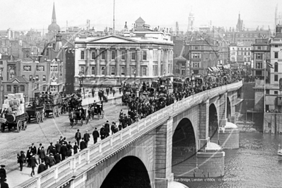 Picture of London - London Bridge and The Thames c1900s - N4871