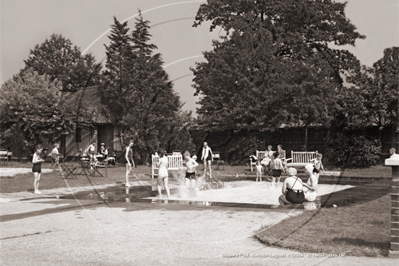 Toddlers Pool, Surbiton Lagoon, Surbiton in Surrey c1930s
